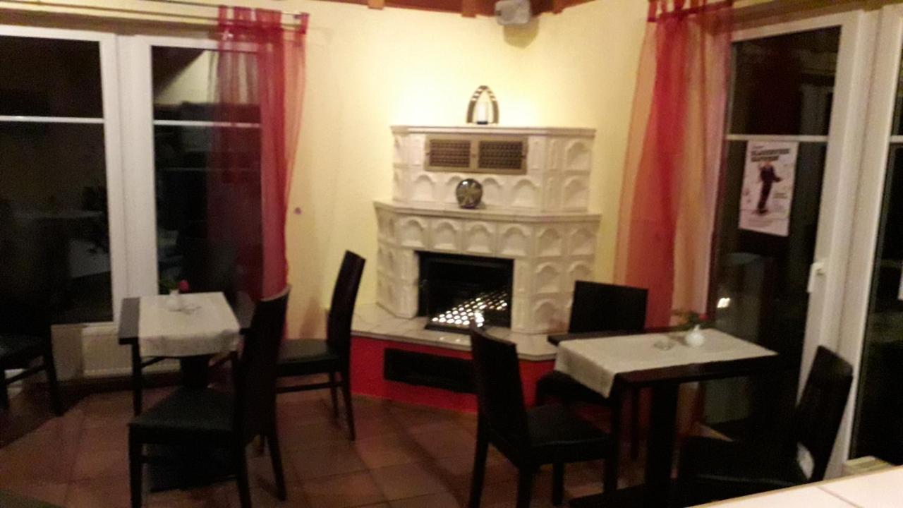 Hotel Rosengarten Leipzig-Naunhof Extérieur photo